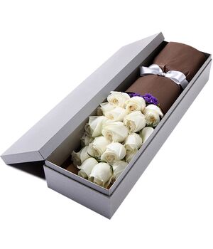 2 Dozen White Color Roses in Box